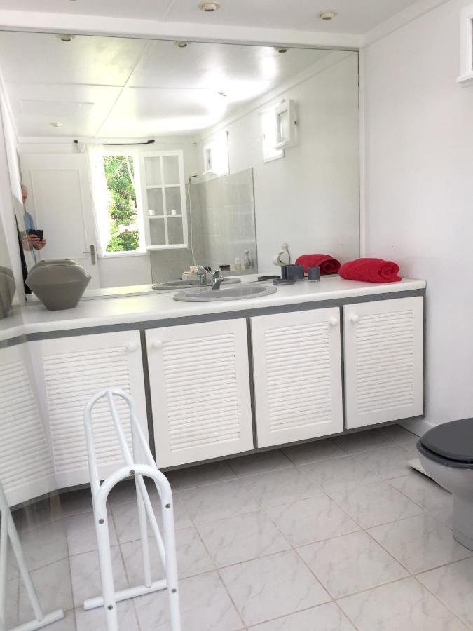 Studio Charmant Au Coeur De Boucan Canot 30 M² Avec Jardin Prive Saint-Paul Ngoại thất bức ảnh