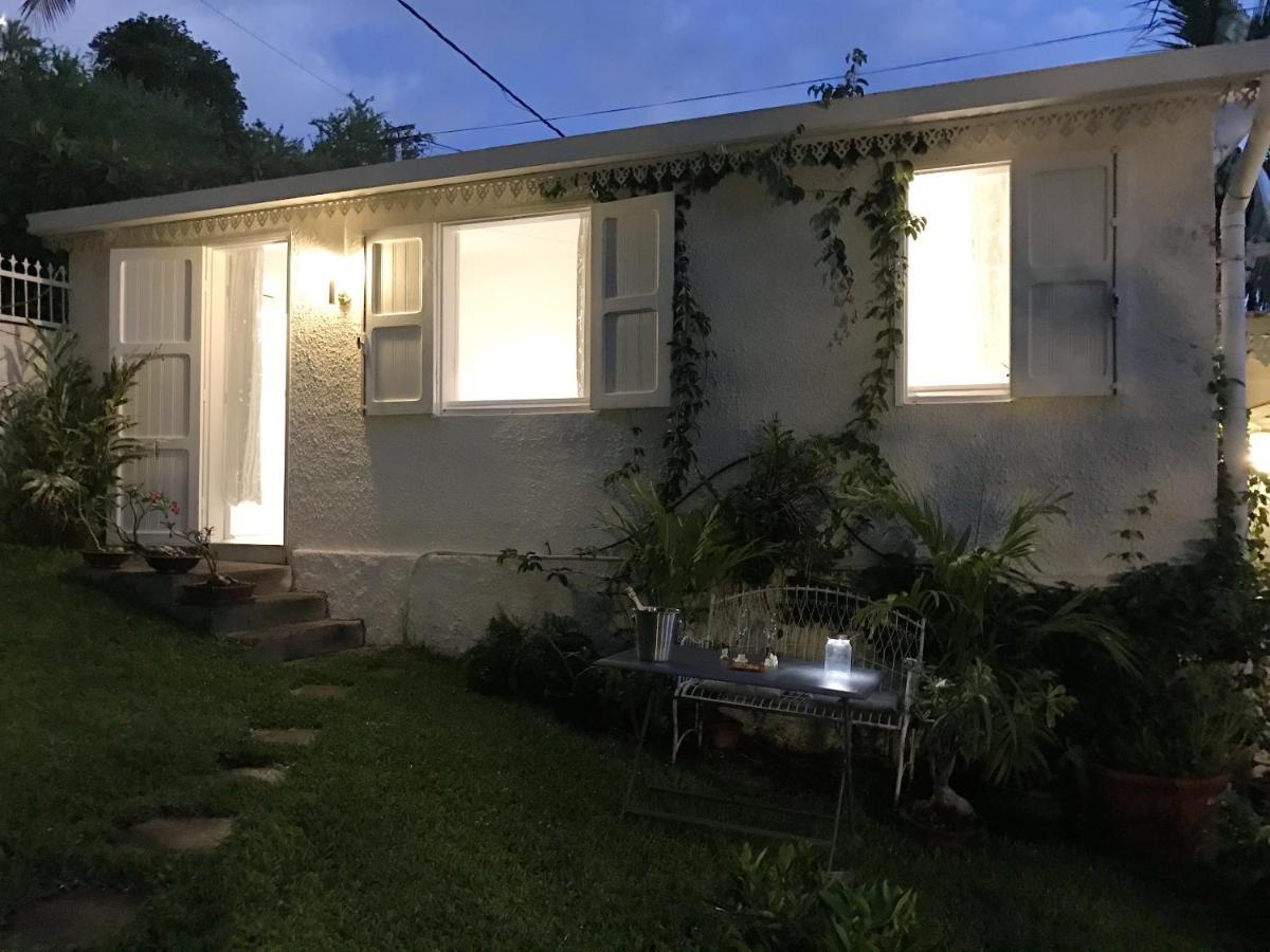 Studio Charmant Au Coeur De Boucan Canot 30 M² Avec Jardin Prive Saint-Paul Ngoại thất bức ảnh